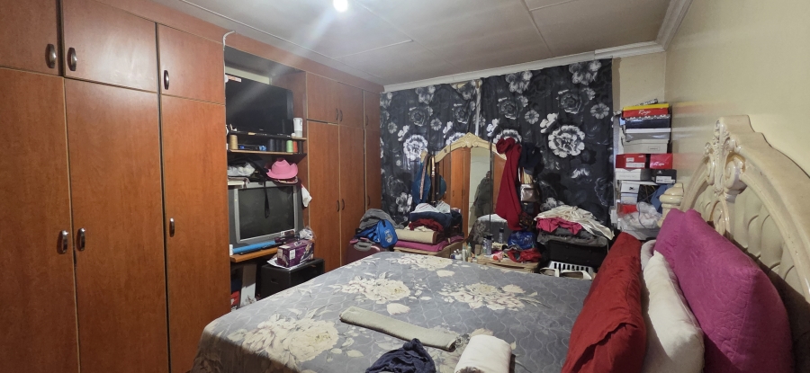 3 Bedroom Property for Sale in Tlhageng Northern Cape